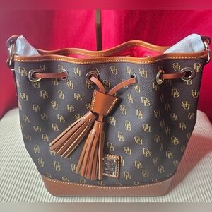 NWT Dooney & Bourke Women's Gretta Small Drawstring Signature BGRET1830